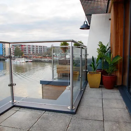 The Boat House By Cliftonvalley Appartement