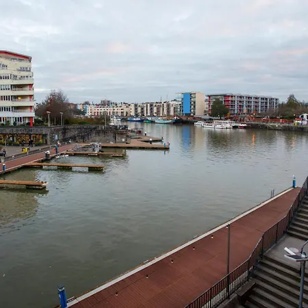 The Boat House By Cliftonvalley Apartment Bristol