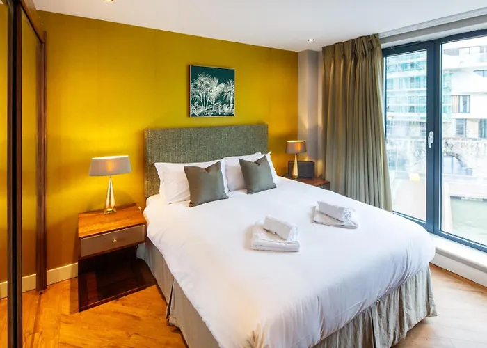 Апартаменты The Boat House By Cliftonvalley