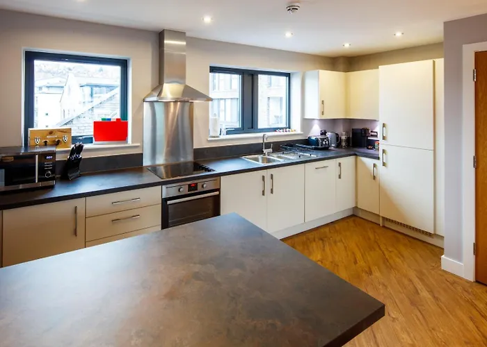 Апартаменти The Boat House By Cliftonvalley