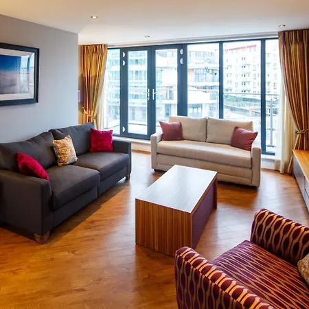 The Boat House By Cliftonvalley Apartment